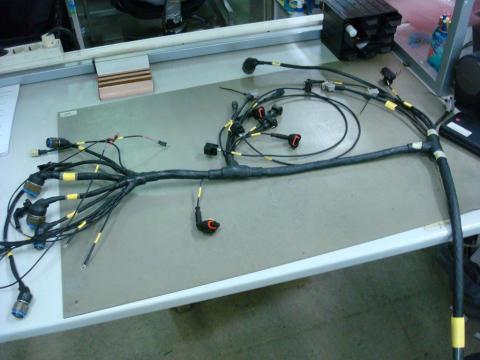 Complex and long cables for communications, fiber optics and powewr