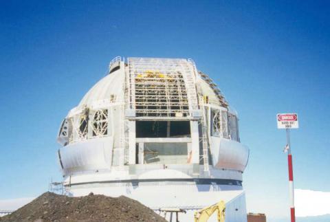 Gemini (North) Telescope Enclosure during installation