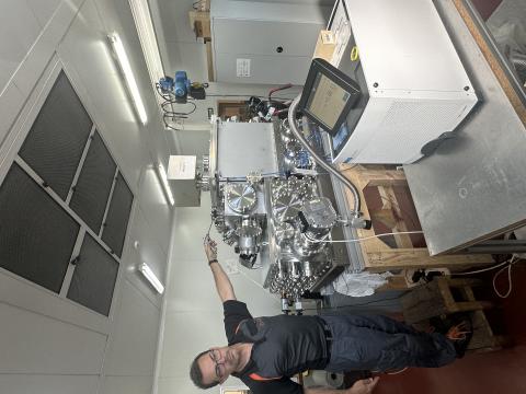 Nanoprobe Vacuum Chamber System for ARGONNE NATIONAL LABORATORY